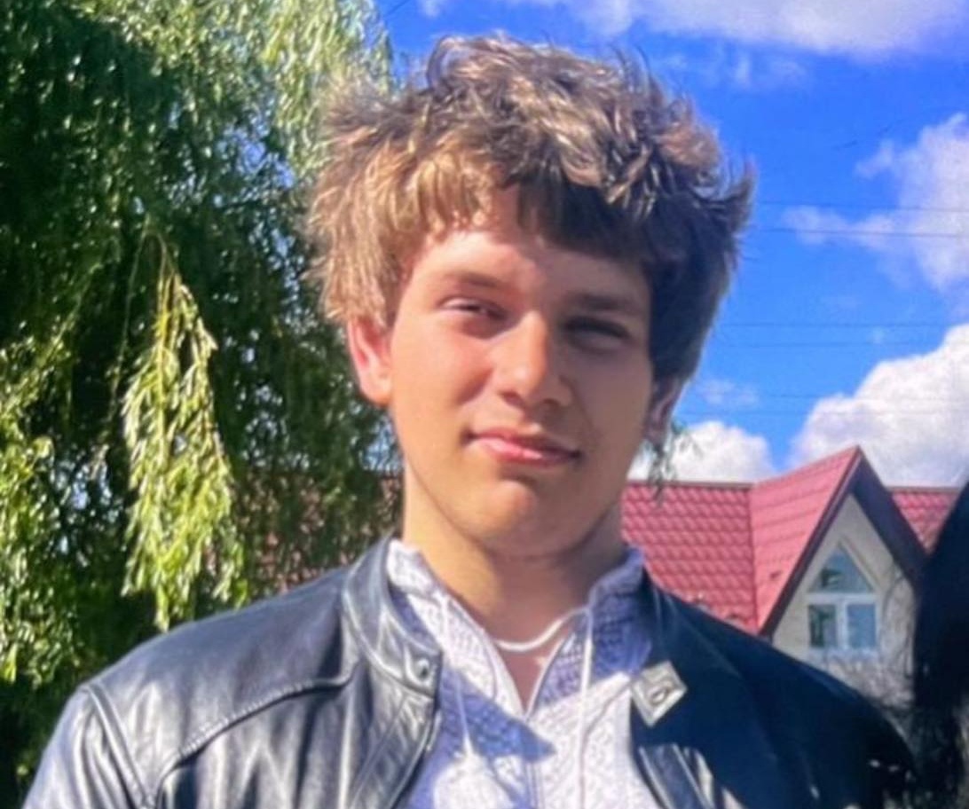 Максим Мельник