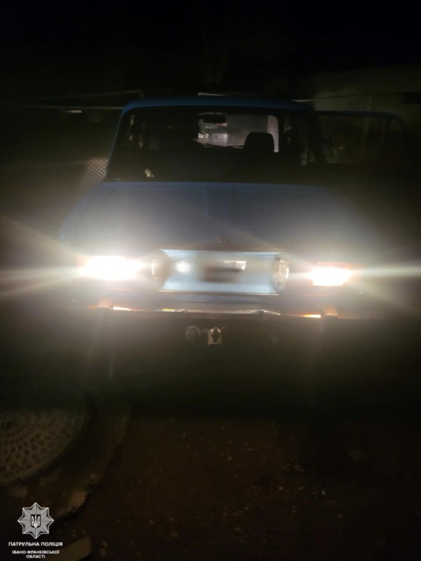 У Франківську патрульні зупинили п’яного водія, позбавленого прав