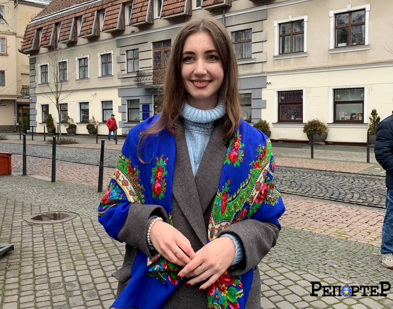 У Франківську відбувся благодійний флешмоб «Сто Катрусь»