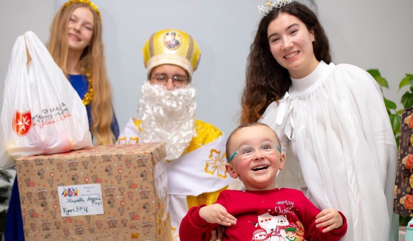 миколай іде до сиріт (1)