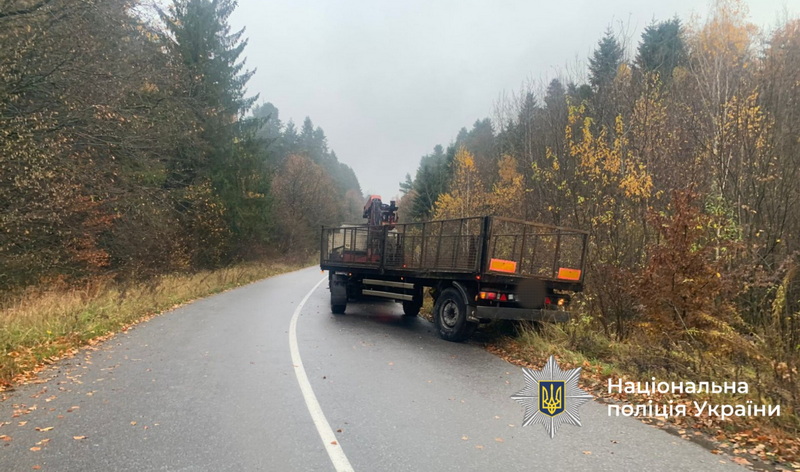 На Калущині у ДТП постраждав 21-річний водій вантажівки