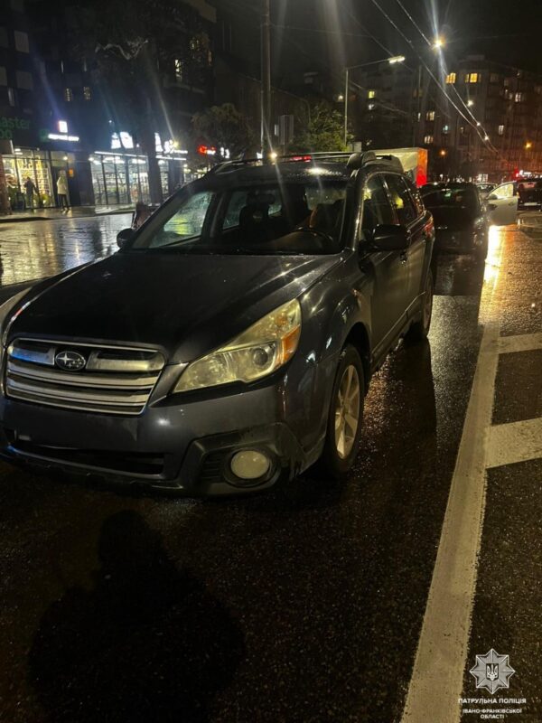 У Франківську сталася ДТП за участю трьох автівок