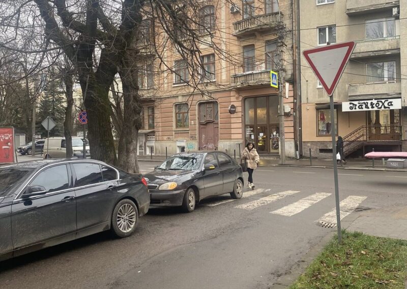 У Франківську вулиці Озаркевича та Желехівського стануть односторонніми