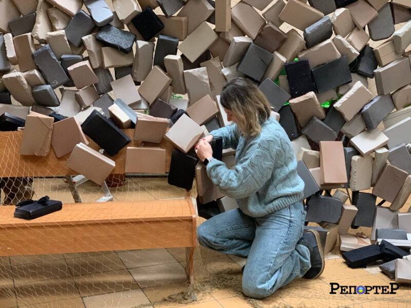 Колготки на фронт, куди приносити колготи для сітки