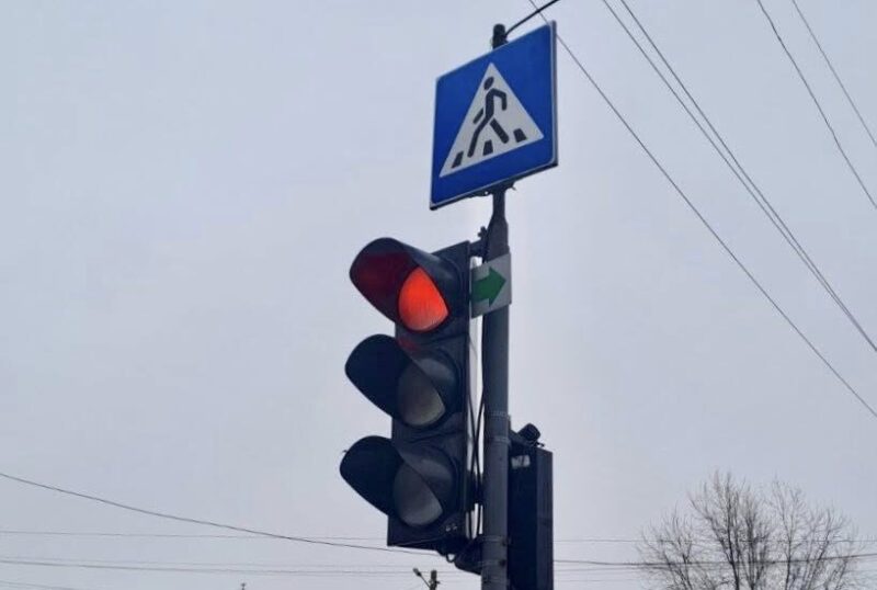 У Калуші встановили ще один світлофор з автономним живленням