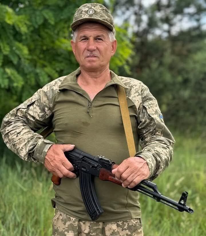 Івано-Франківщина знову має болючі втрати. Прикарпаття втратило трьох захисників – Василя Коваля, Руслана Ділетчука та Дениса Зьомку