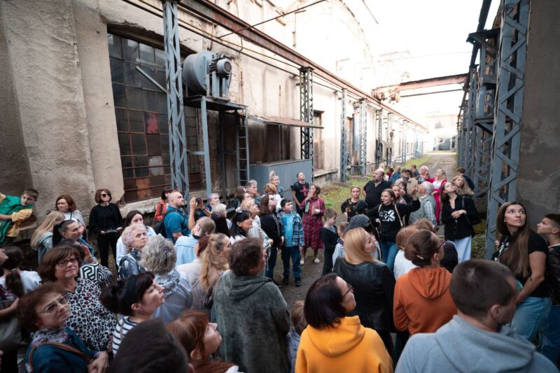 Історія, романтика, дегустації. У Франківську та Коломиї проведуть екскурсії, аби купити планшети для 42 бригади. Наталія Гугіль