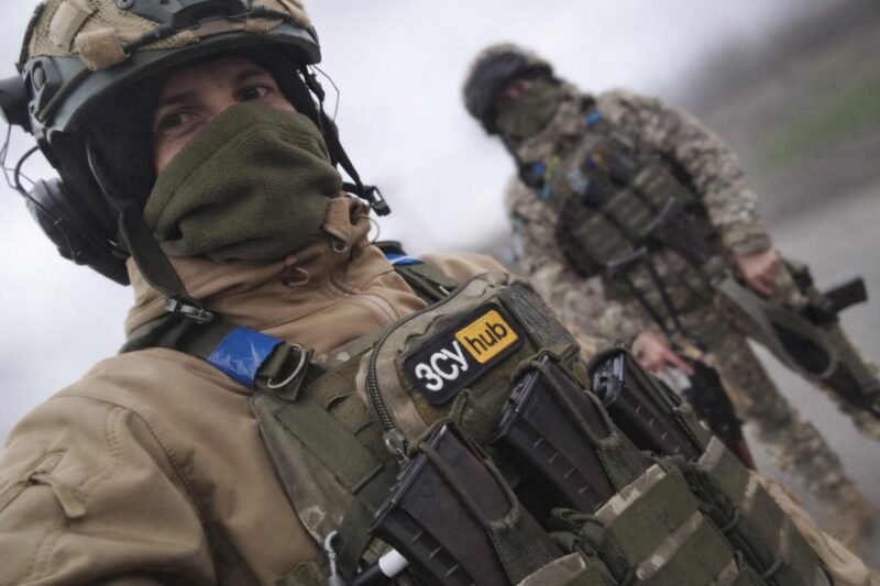 Збили шість дронів з автоматів: історія навідника «Гари» зі 102 бригади