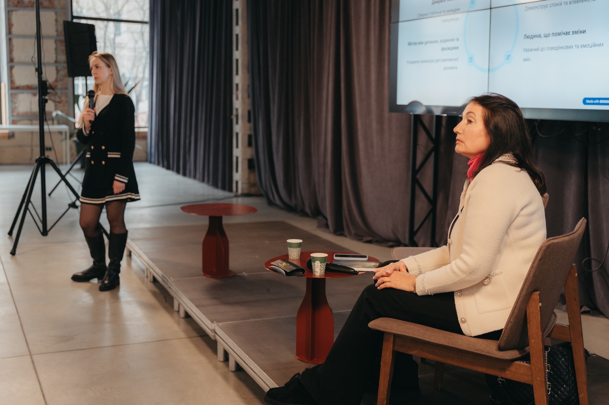 У Франківську педагогів навчають, як говорити з дітьми про війну