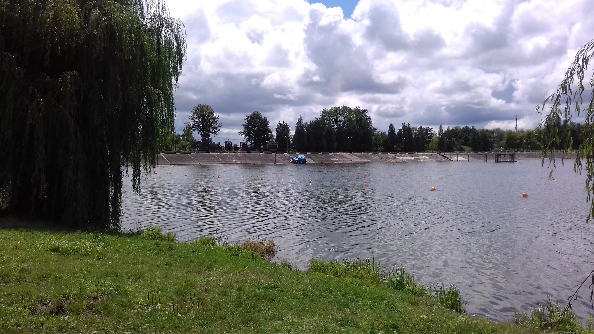 тлумач озеро