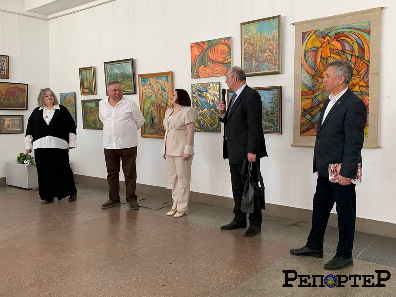 Якубів, Повшик, Чуйко, Карпатський університе, розпис на шовку