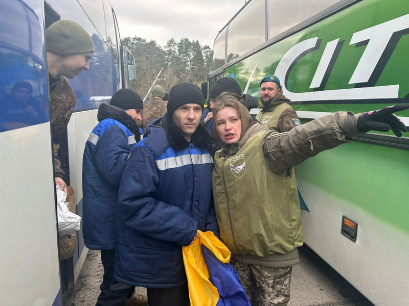 Серед звільнених сьогодні з полону - сім захисників з Прикарпаття