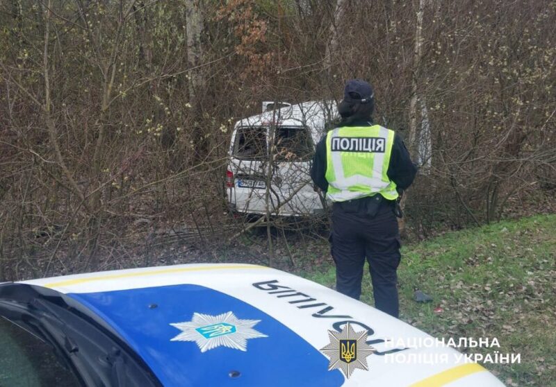 На Коломийщині в ДТП загинув водій, пасажирку госпіталізували