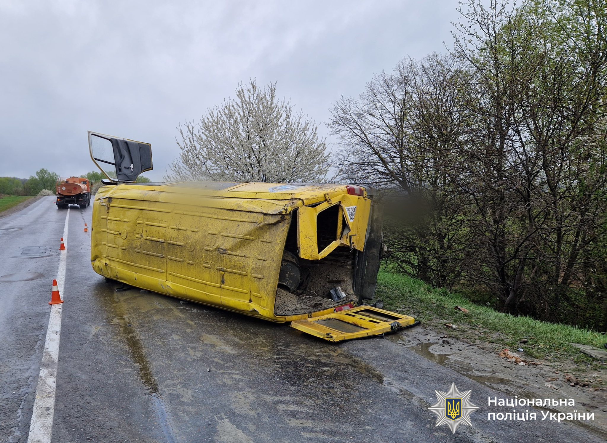 перекинулось авто (1)