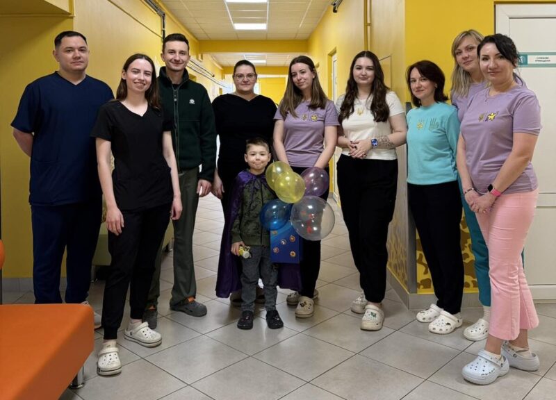 Пів року жив без нирок. 8-річному Захару з Франківщини вдруге пересадили орган