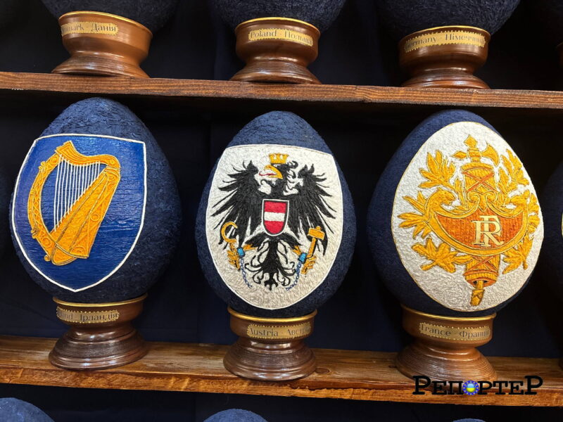 У Франківську встановили європейський рекорд писанок із гербами країн ЄС (ФОТО)
