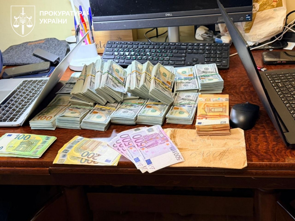 порноофіси-поліція-варта