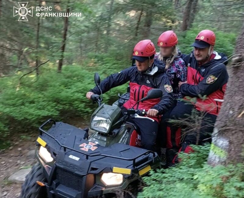 У Карпатах через удар блискавки постраждала туристка