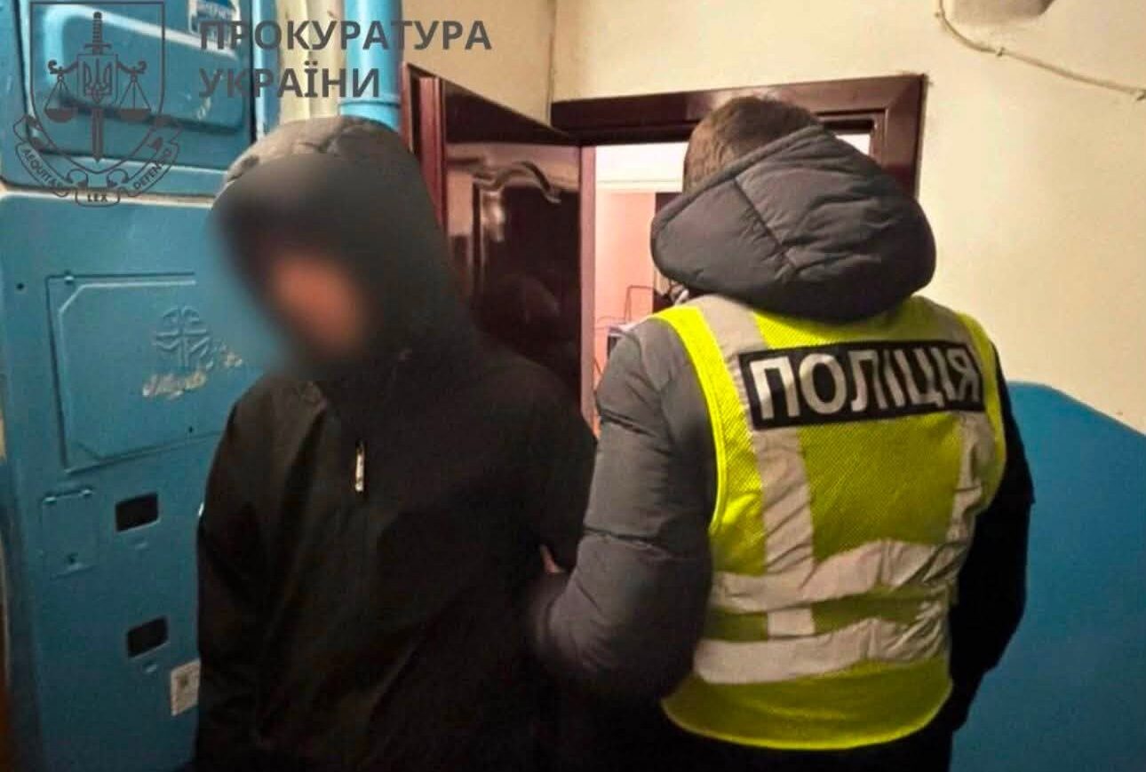 підлітки порізали безхатька (4)