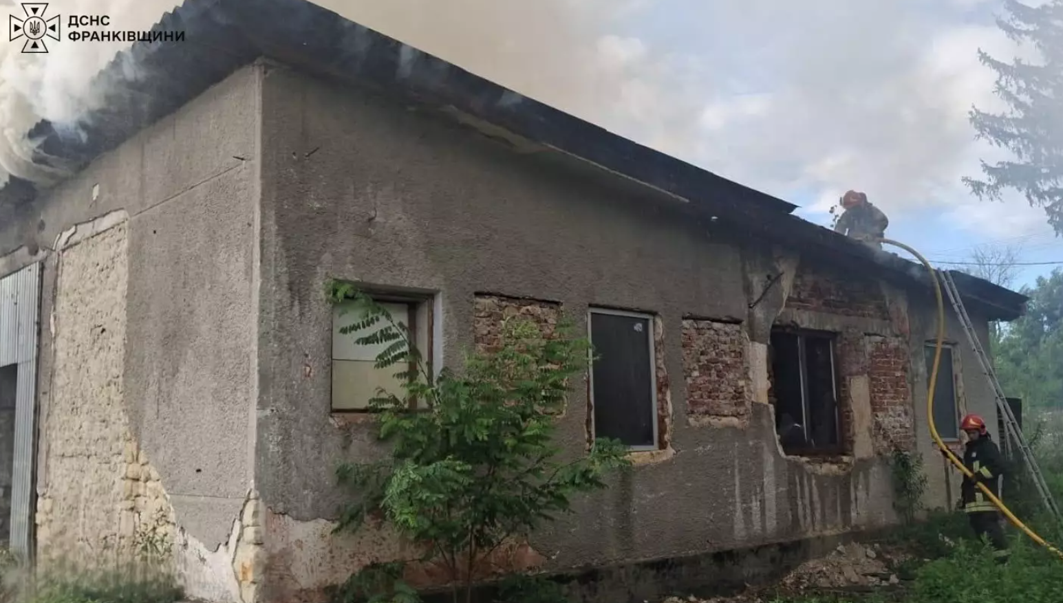 пожежа пуків