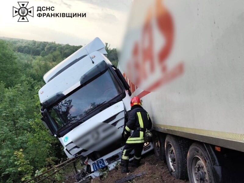 вантажівка