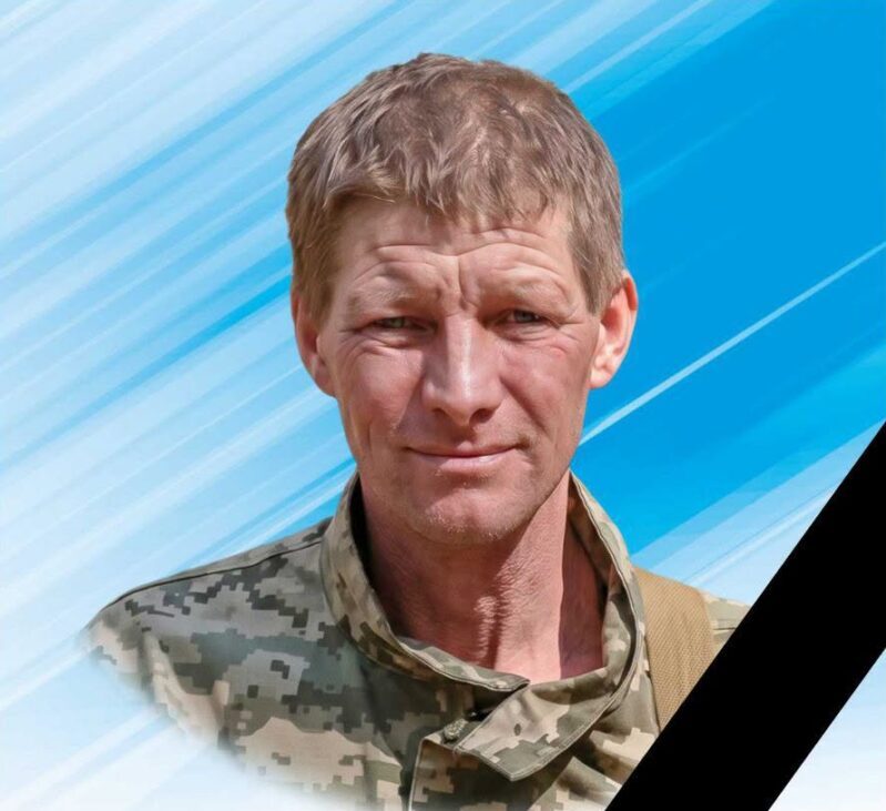 Прикарпаття втратило захисників Володимира Винника, Мирослава Файдаша й Романа Зінька