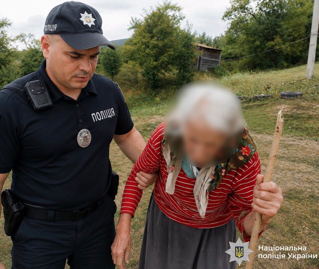 бабуся в лісі2