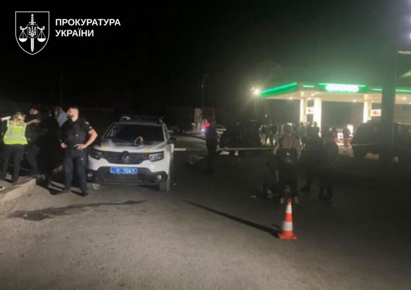 стрілянина азс