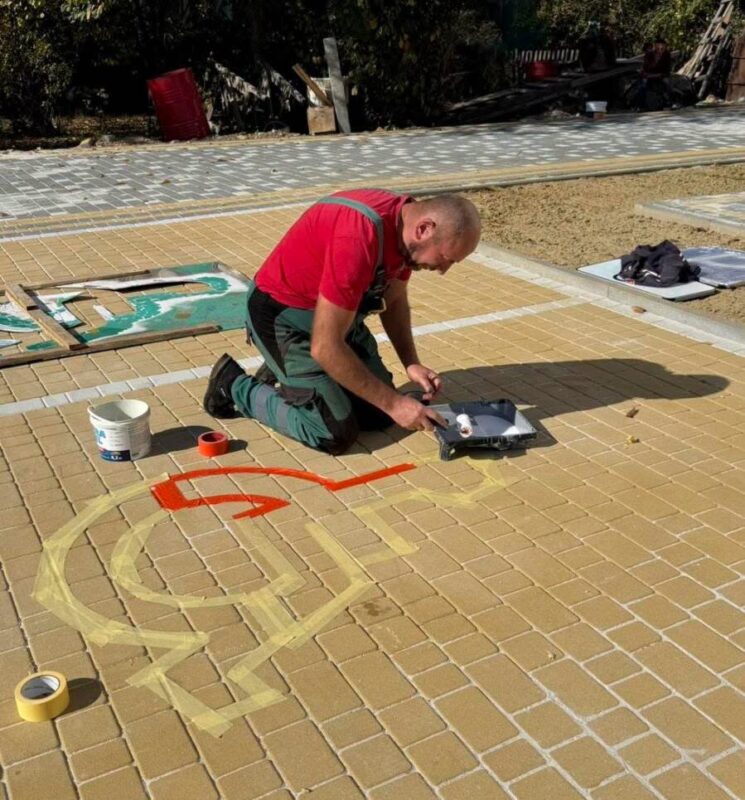 Парковка в Голині