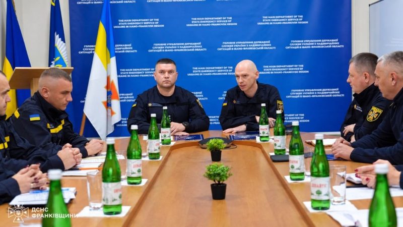 плахотній